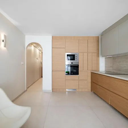 Juan-les-pins , T3 Luxe , Garage , 2 Min Apartment
