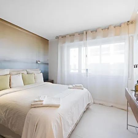 Apartment Juan-les-pins , T3 Luxe , Garage , 2 Min *