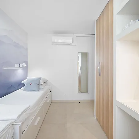Apartment Juan-les-pins , T3 Luxe , Garage , 2 Min *