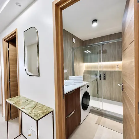 Juan-les-pins , T3 Luxe , Garage , 2 Min Apartment Antibes
